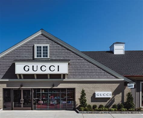 gucci outlet buffalo|gucci woodbury outlet prices.